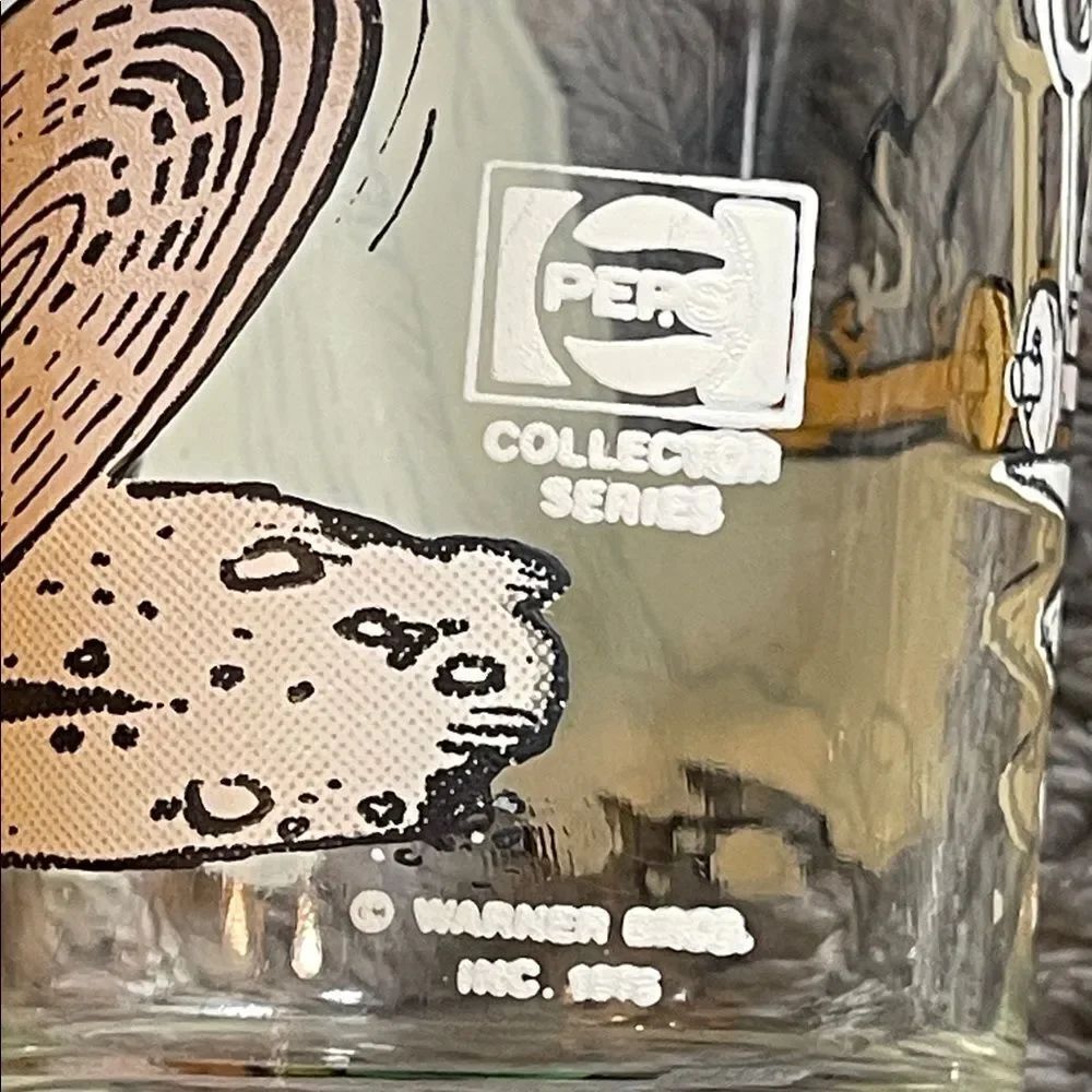 Pure Collection Character Glass - Picture 3 of 3